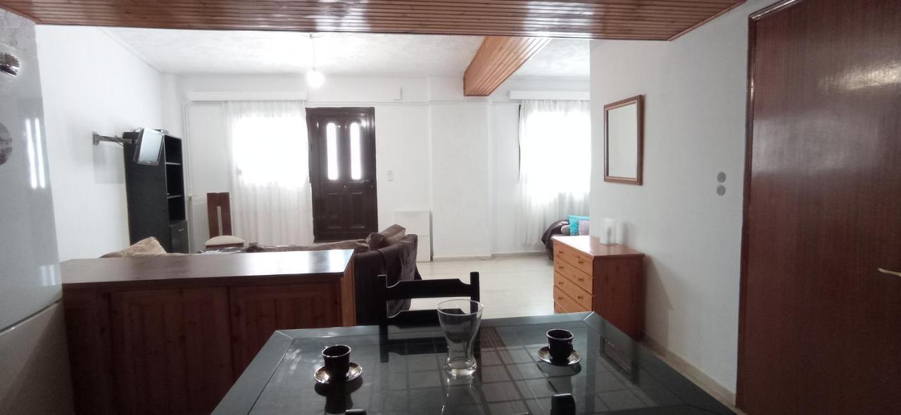 Ευρύχωρο Και Άνετο Διαμέρισμα Στην Ιτέα Joanna'S Apartment Kirra Esterno foto