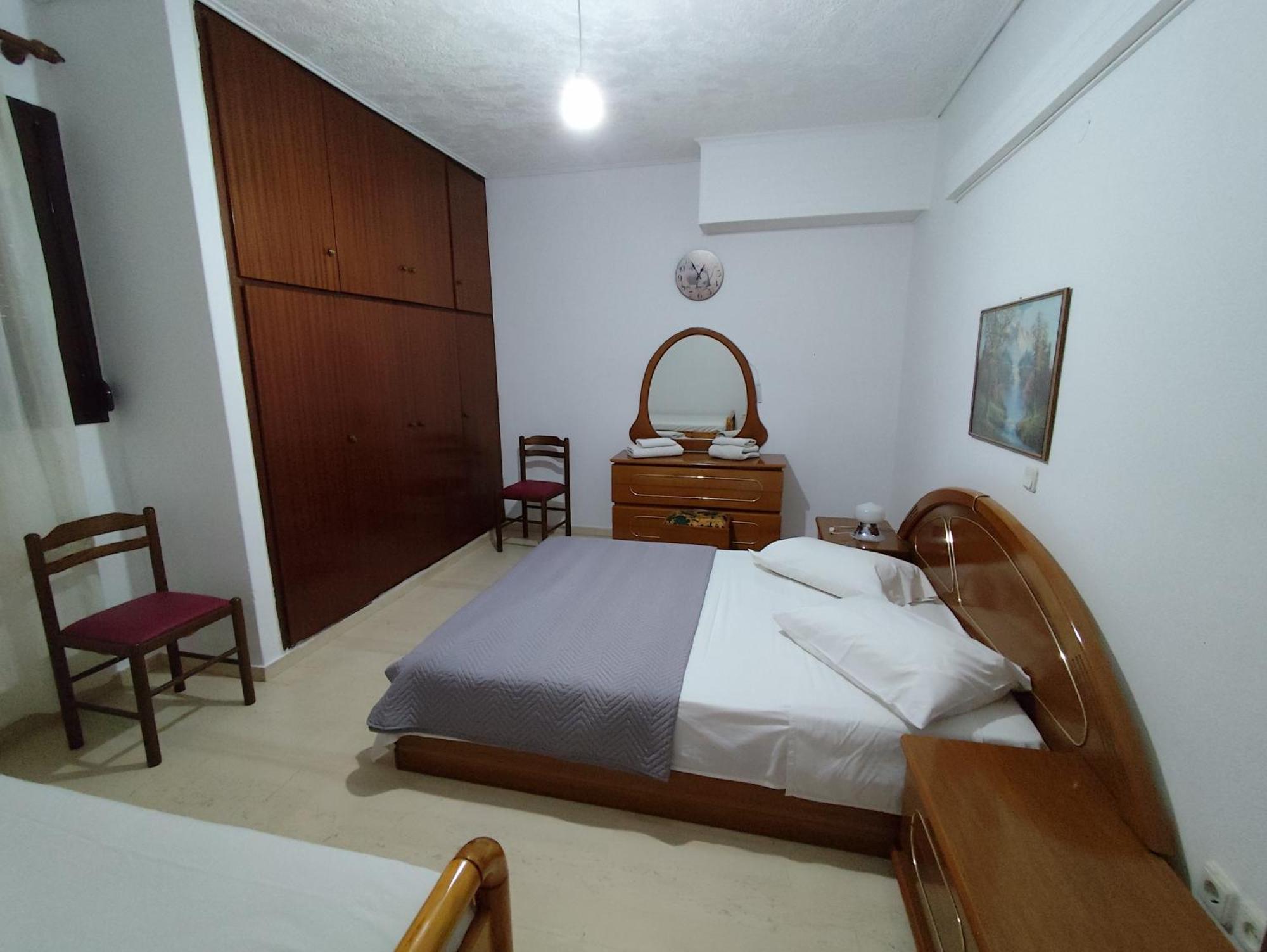 Ευρύχωρο Και Άνετο Διαμέρισμα Στην Ιτέα Joanna'S Apartment Kirra Esterno foto