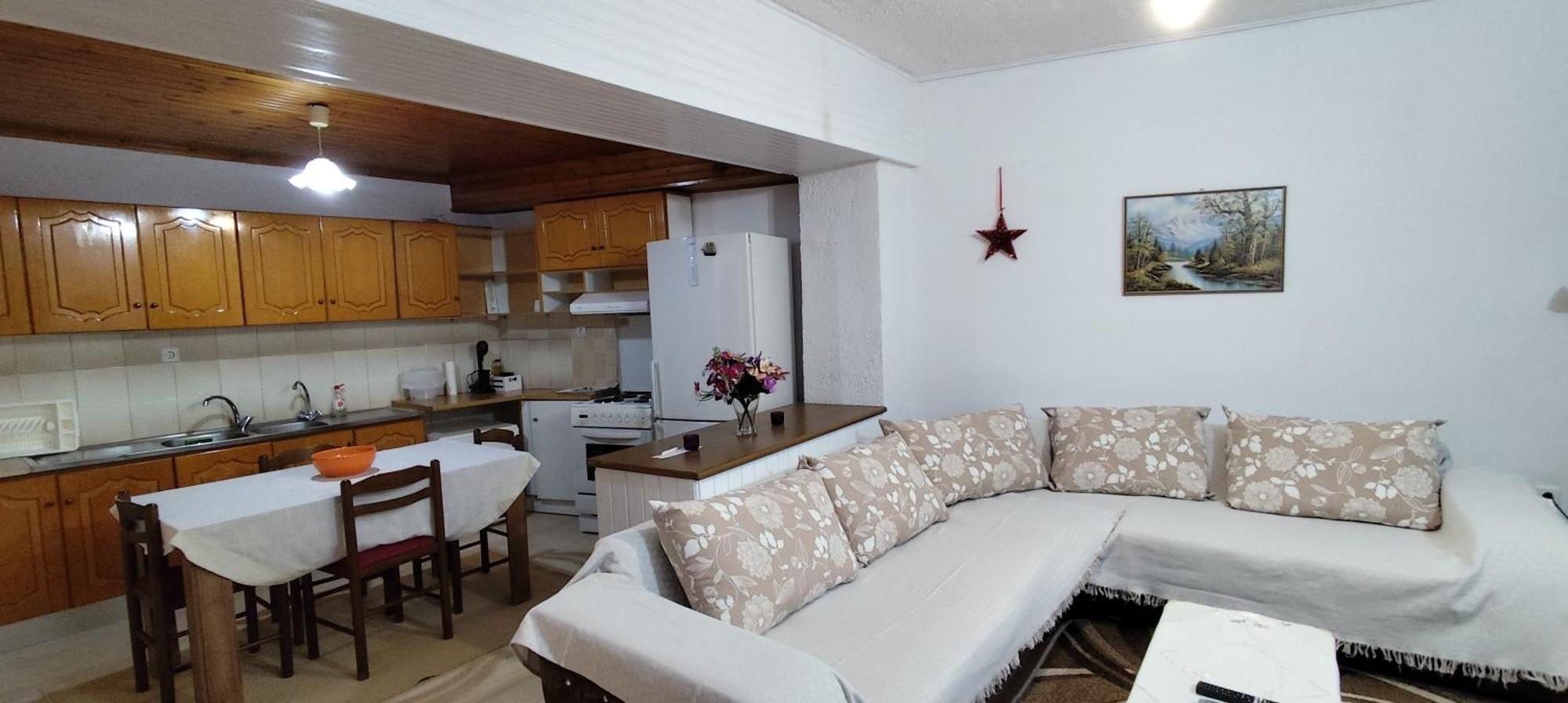 Ευρύχωρο Και Άνετο Διαμέρισμα Στην Ιτέα Joanna'S Apartment Kirra Esterno foto