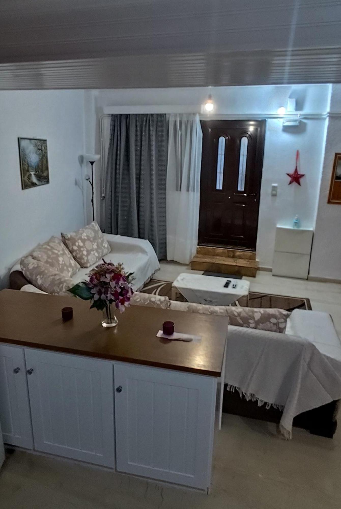 Ευρύχωρο Και Άνετο Διαμέρισμα Στην Ιτέα Joanna'S Apartment Kirra Esterno foto